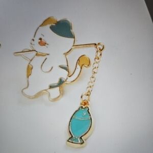 Charming Gold and Teal Cat Brooch